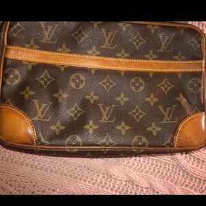 Authentic Louis Vuitton Crossbody